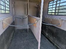 Horse Trailer - Photo 9