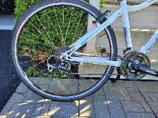 Liv Rove Hybrid Bike (by Giant) - Photo 3