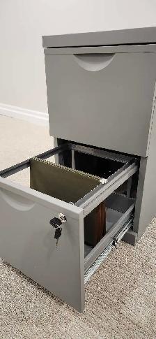 2 Drawer Lockable Filing Cabinet - Photo 3