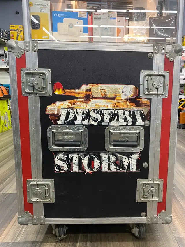 Black & Red Flight Case 16U