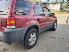 2005 FORD ESCAPE FOR SALE - PENDING - Photo 2