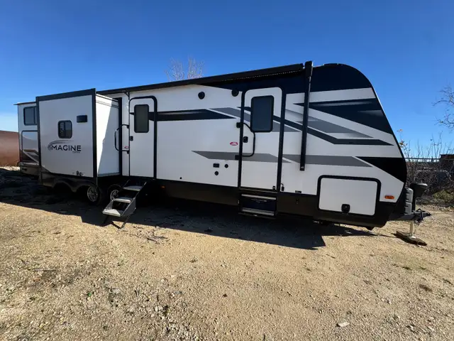 2022 Grand Design Imagine 3250BH