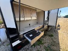 2022 Grand Design Imagine 3250BH - Photo 2