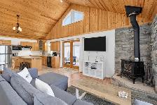Isle Lake 2 Bed Lake View 1.5-Storey with Dock, Silver Sands - Photo 5