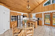 Isle Lake 2 Bed Lake View 1.5-Storey with Dock, Silver Sands - Photo 6