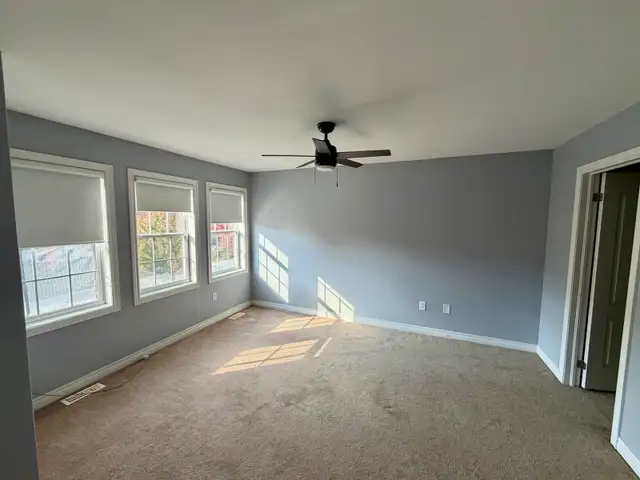 primary bedroom for rent with private en suite in Westridge