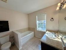 primary bedroom for rent with private en suite in Westridge - Photo 4