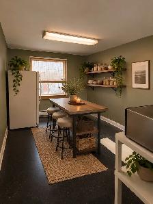 Spacious 2  1  Bedroom Apartment for rent - Photo 3