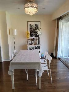 North York near YorkUniversity sunny bedroom rent to girl - Photo 3