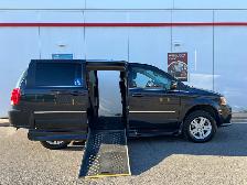 2013 Dodge Grand Caravan CREW-WHEELCHAIR ACCESSIBLE-POWER RAMP - Photo 2