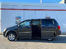 2013 Dodge Grand Caravan CREW-WHEELCHAIR ACCESSIBLE-POWER RAMP - Photo 17