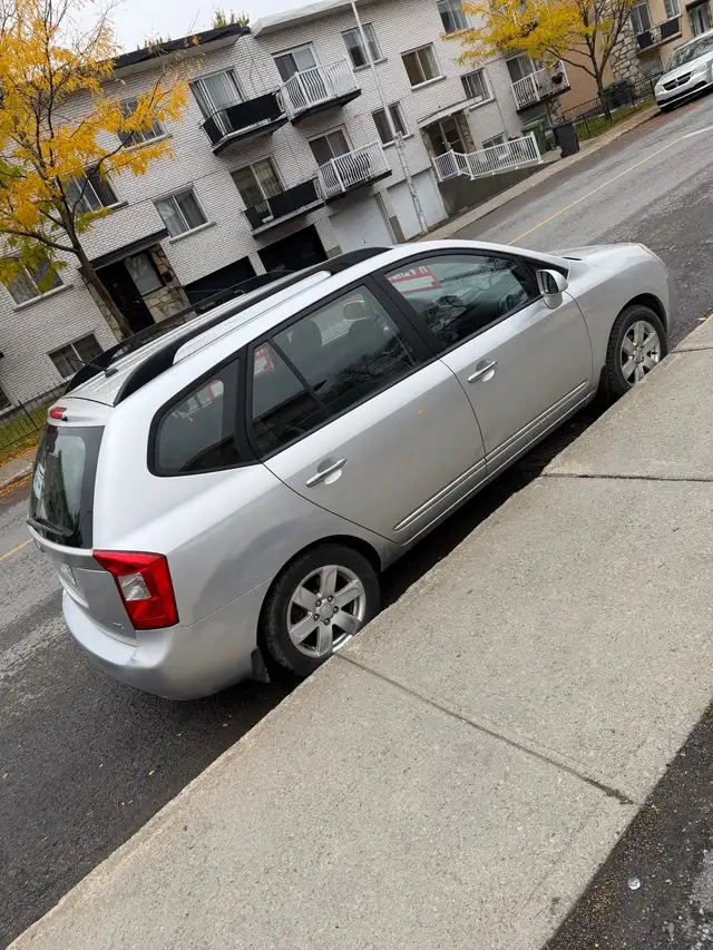 KIA RONDO 2009