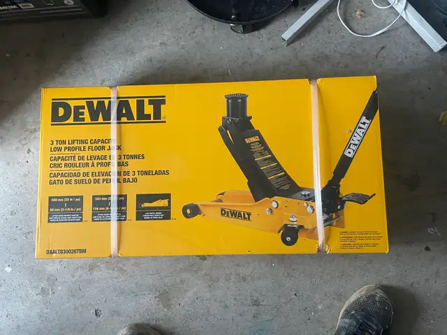 Dewalt 3 Ton Jack Brand New