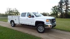 2016 GMC 3500 Crew Cab 4x4 Service Truck