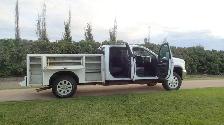 2016 GMC 3500 Crew Cab 4x4 Service Truck - Photo 4