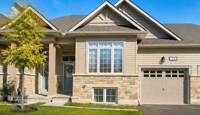 Modern 2-Bedroom Townhome for Rent in Bobcaygeon – $2,600