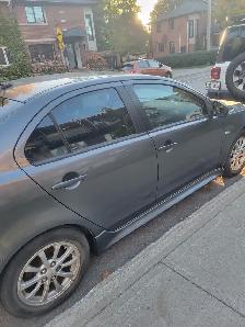 Mitsubishi Lancer - Photo 2