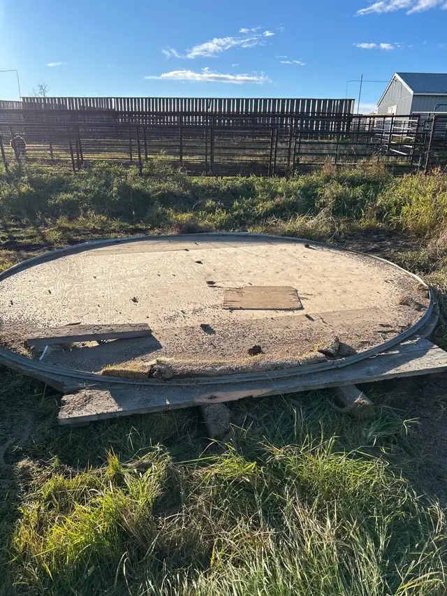 Wooden Grain bin floor