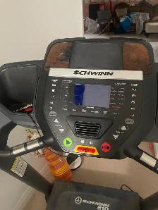 Treadmill And indoor bike - Photo 2