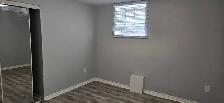1 BEDROOM LEGAL BASEMENT APARTMENT IN - Photo 4