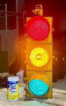 Vintage Metal ‘GE’ Traffic Signal Light (w Three Working Lenses) - Photo 10