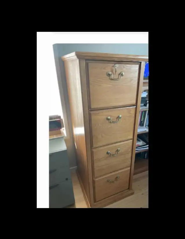 Filing Cabinet, locking