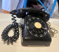 Vintage Black Rotary Telephone ("Northern Electric") - Photo 2