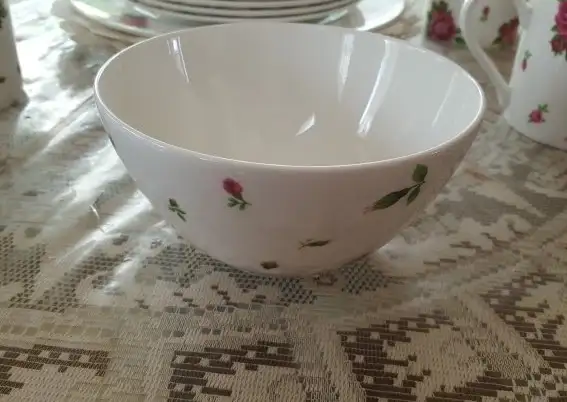 Royal Albert - New Country Roses