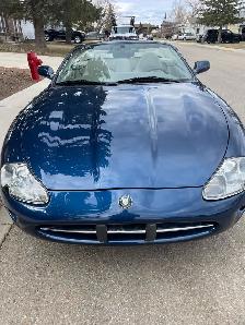 Jaguar Convertible - Photo 2