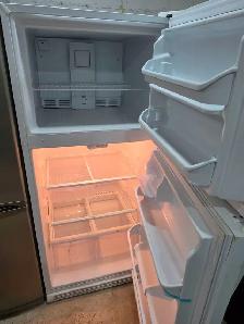 Whirlpool 30' White Top Freezer Bottom Fridge CAN DELIVER - Photo 3