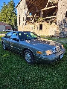 2003 Ford Crown Victoria