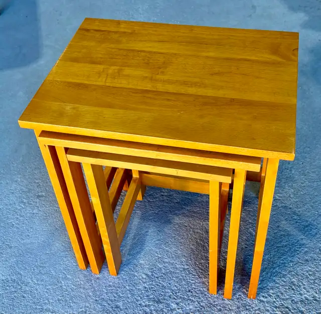 Vintage MCM-Style Nesting Wood Tables