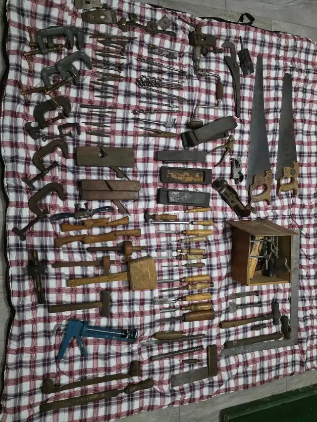 ANTIQUE CARPENTRY TOOLS
