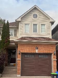 ⭐️NEW GARAGE DOORS⭐️ - Photo 3