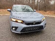 2022 Honda Civic Touring - Photo 4