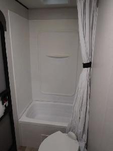 2022 Keystone RV Hideout 272BH, DUAL ENTRY, REAR BUNKS, SLEEPS 6 - Photo 27
