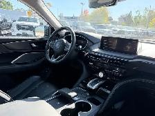 2022 Acura MDX - Photo 17