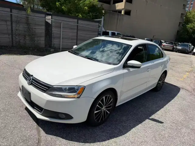 2013 Volkswagen Jetta 4dr Man SEL w/Nav