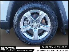 2024 Jeep Compass North - Photo 7