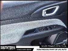 2024 Jeep Compass North - Photo 11