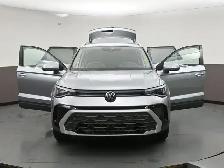 2025 Volkswagen Taos COMFORTLINE 4 MOTION HEATED SEATS, HEATED S - Photo 54