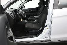 2026 Mitsubishi RVR ES 4WD | HEATED SEATS | POWER WINDOWS & MORE - Photo 13