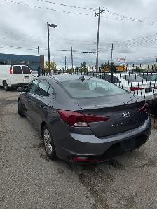 2020 Hyundai Elantra Preferred - Photo 3