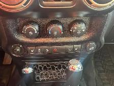 2017 Jeep Wrangler Unlimited 75th Anniversary75th Anniversary - Photo 13