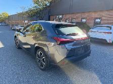 2025 Lexus UX UX 300h CVT, PREMIUM PACKAGE, NO ACCIDENT - Photo 5