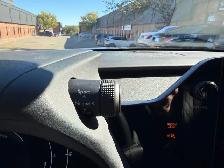 2025 Lexus UX UX 300h CVT, PREMIUM PACKAGE, NO ACCIDENT - Photo 18