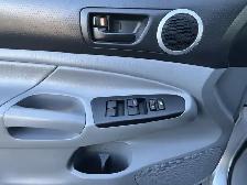 2012 Toyota Tacoma V6 4X4 DOUBLE CAB/BACK UP CAMERA/ONE OWNER AC - Photo 33