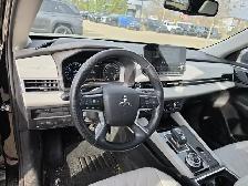 2024 Mitsubishi Outlander SE - Photo 7
