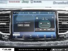 2027 Chrysler Pacifica Select Select AWD - Photo 18