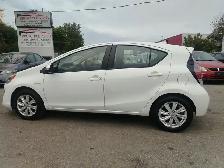 2016 Toyota PRIUS C 108KM CERTIFIED-WARRANTY - Photo 2